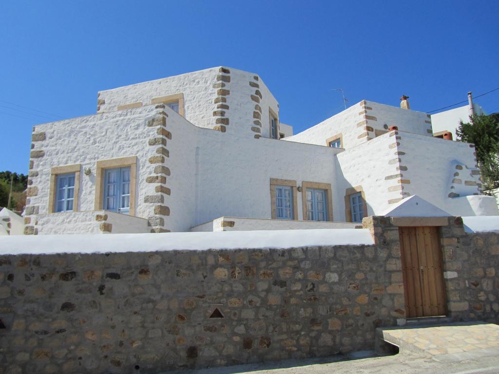 Porto Scoutari Romantic Hotel Skála Exteriér fotografie